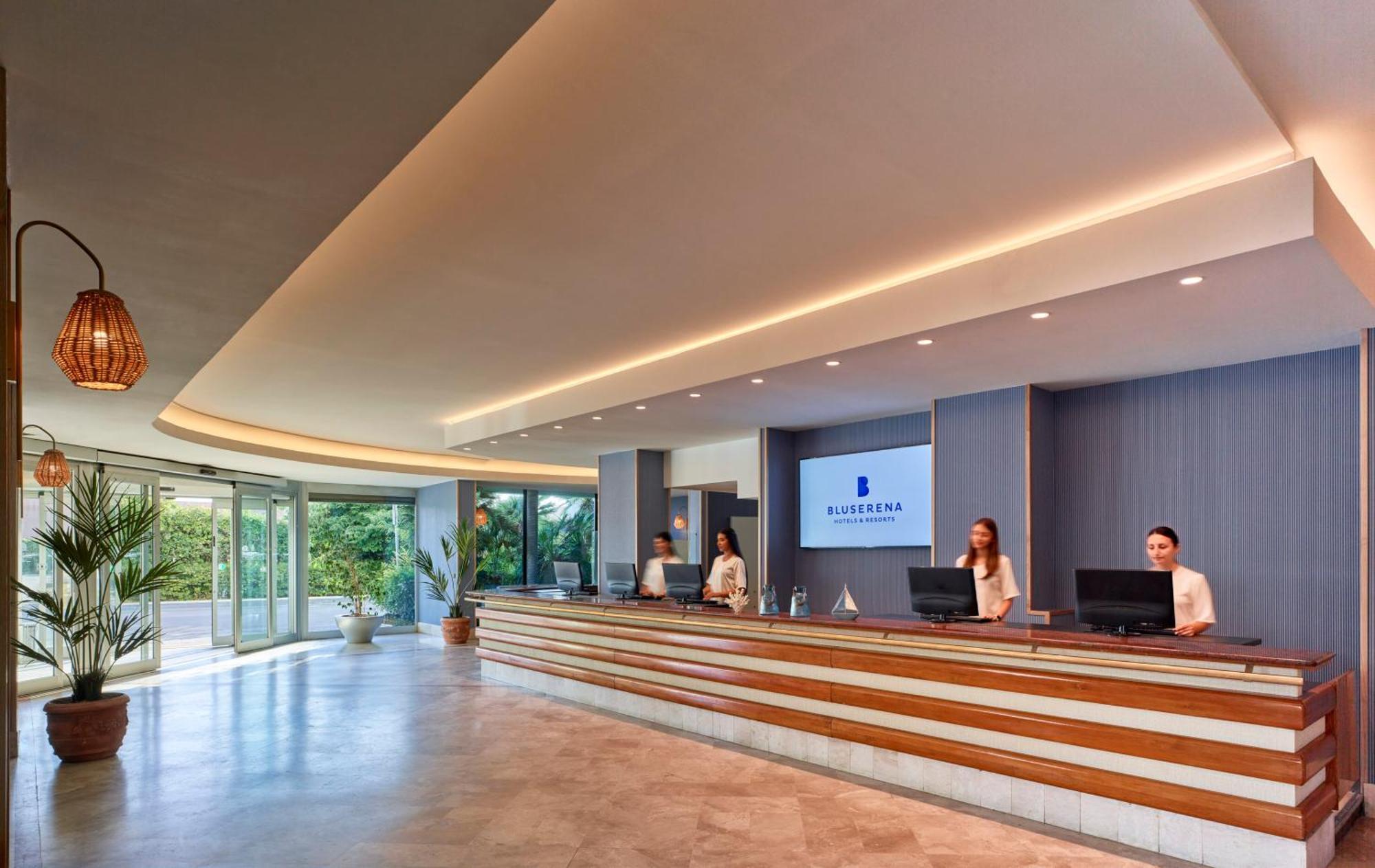 Serena Majestic Residence Montesilvano Marina Exterior foto