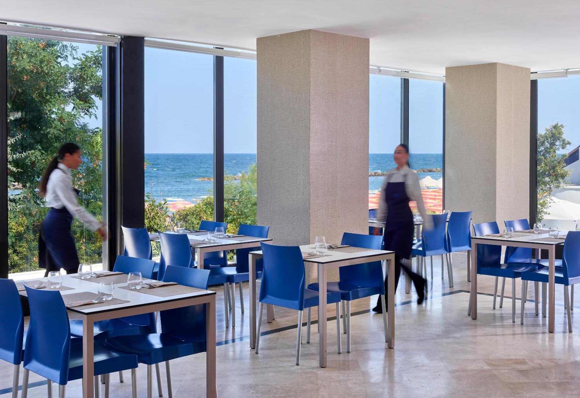 Serena Majestic Residence Montesilvano Marina Exterior foto